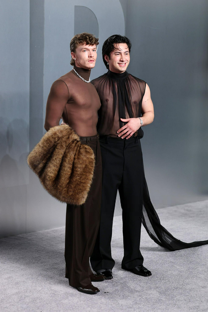 奥斯卡派对上演情侣透视装秀 两位男主引热议