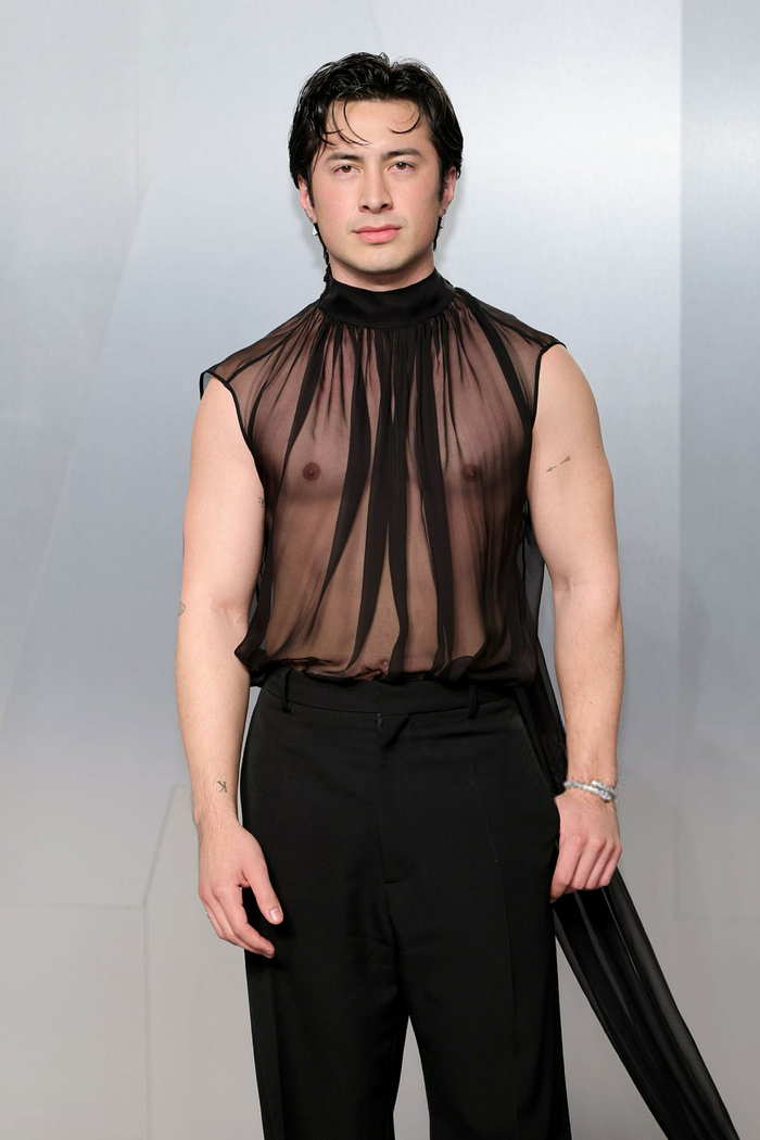 奥斯卡派对上演情侣透视装秀 两位男主引热议