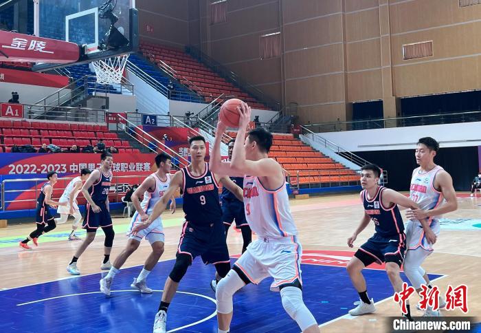 广东男篮力克四连败四川队 伤病影响难阻胜局