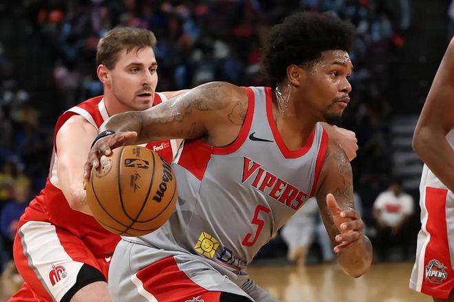 毒蛇先发后卫表现低迷致球队惨败