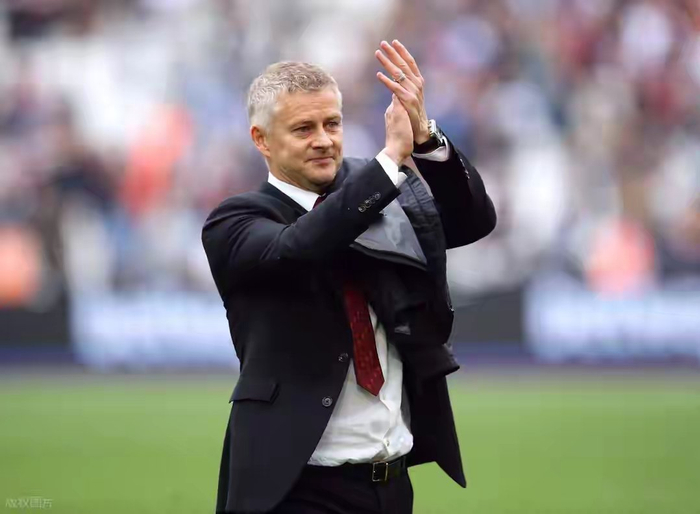 谢什科替补建功助曼联逆转，引爆梦剧场