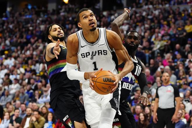 掘金马刺终极对决引爆西部排名悬念 约基奇文班