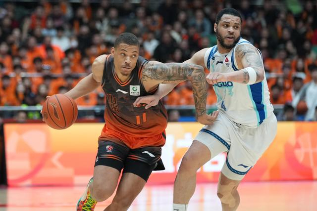 山东男篮季后赛卡位战前迎来核心外援复出